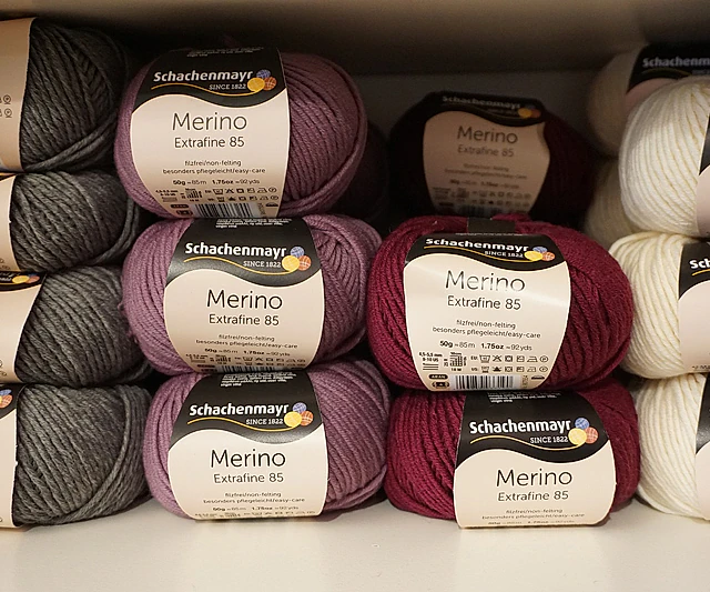 Merino Extrafine 85 weiche Wolle fuer Muetzen